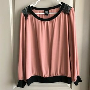 Gorgeous blouse-perfect for work!